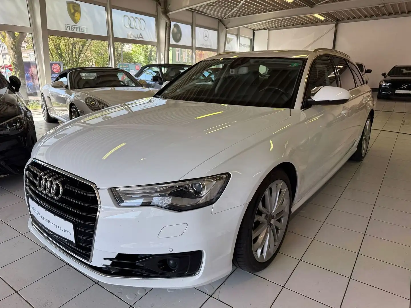 Audi A6 3.0 TDI/Navi/Kamera/ACC/PDC Weiß - 1