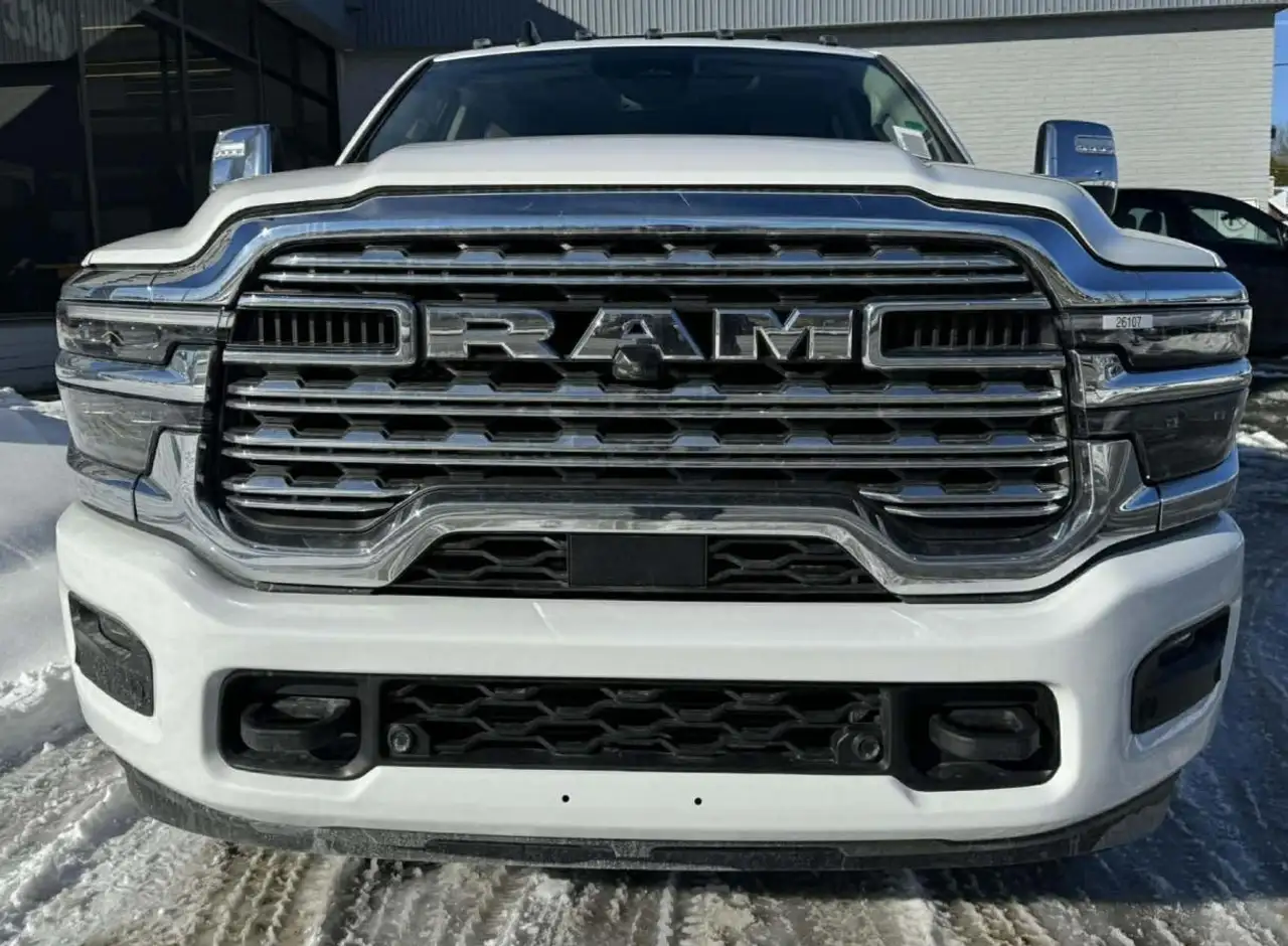 RAM 2500 снимка RAM 2500