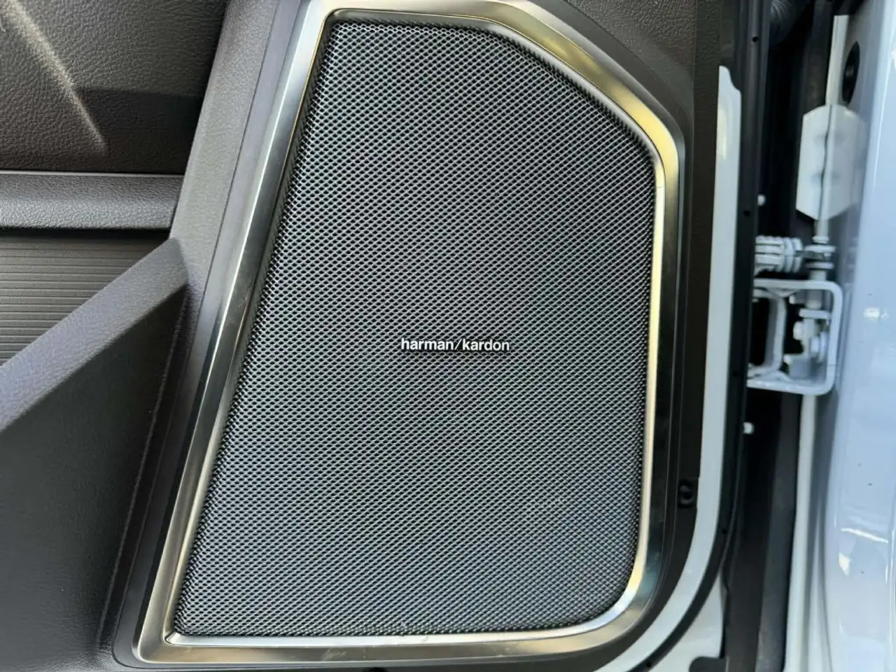 RAM 2500 снимка RAM 2500