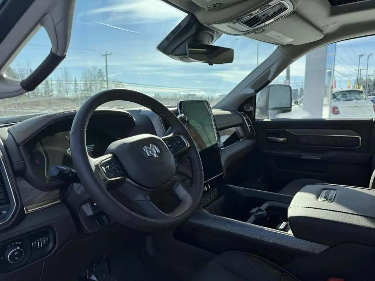RAM 2500 снимка RAM 2500