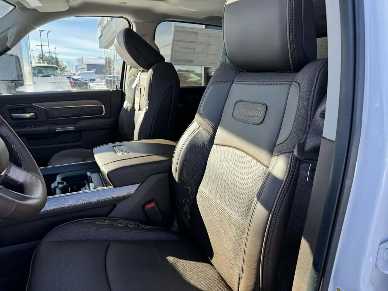 RAM 2500 снимка RAM 2500