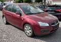 Ford Focus Lim. Ghia Klimaa. 2.0 Rot - thumbnail 4