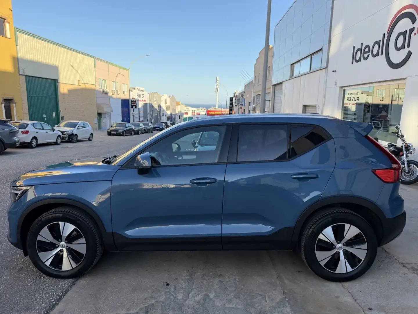 Volvo XC40 B3 Core Aut. Azul - 2