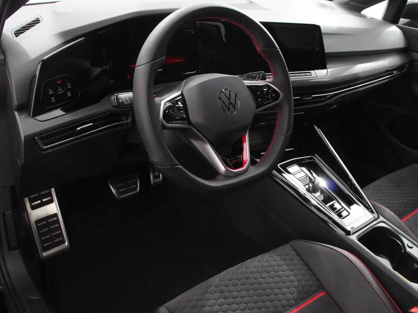Volkswagen Golf GTI 2.0 TSI 300PK DSG Clubsport | Navigatie | Apple Ca Zwart - 2