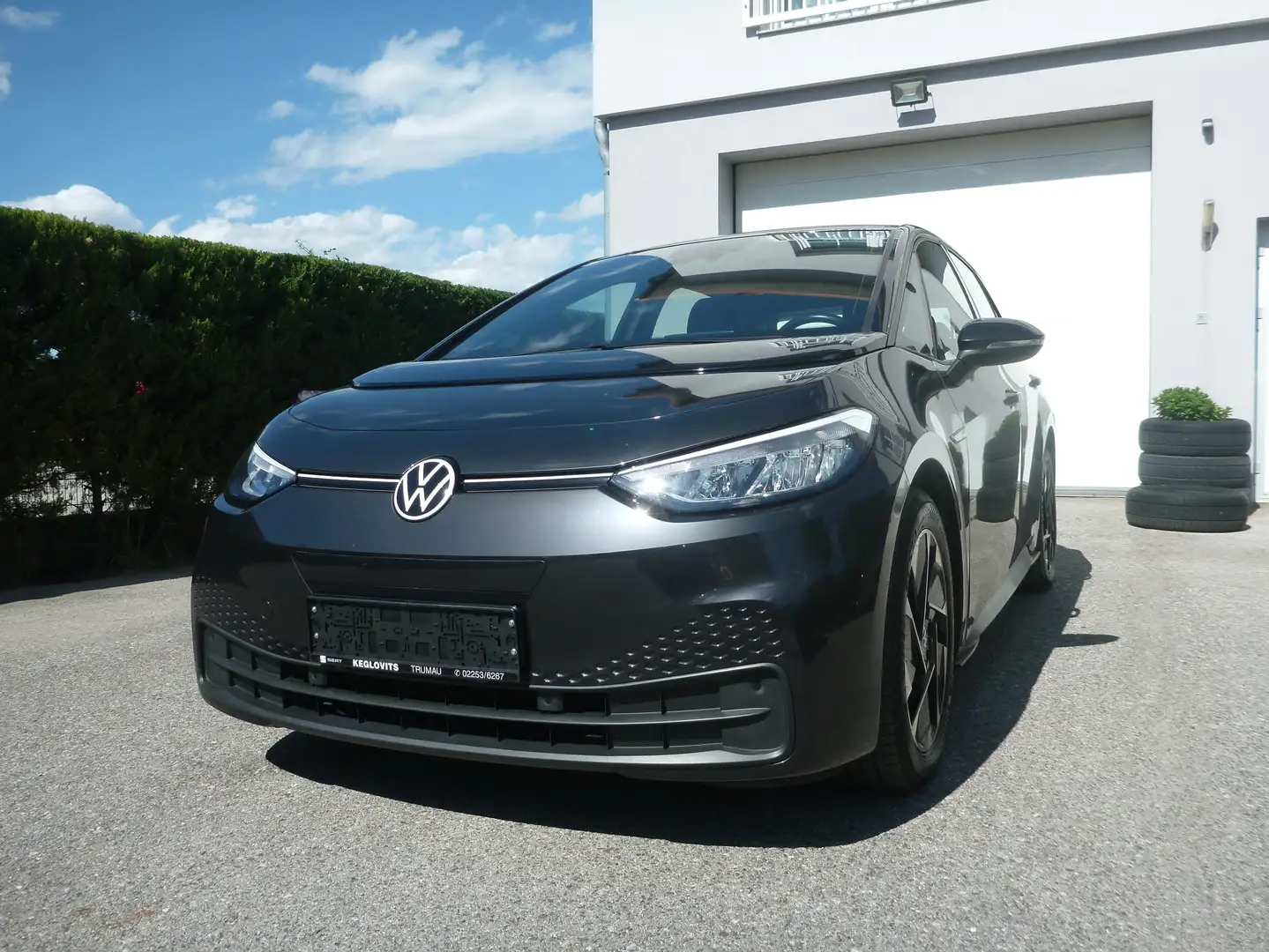 Volkswagen ID.3 Pro 107 kW Life NAVI PARKPILOT ACC LANE-ASSIST Grau - 1