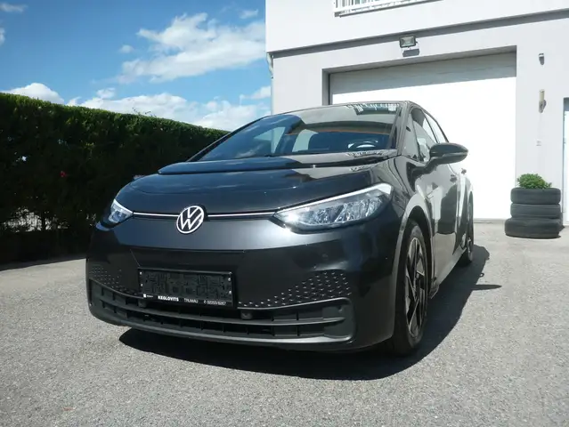 Volkswagen ID.3 Pro 107 kW Life NAVI PARKPILOT ACC LANE-ASSIST