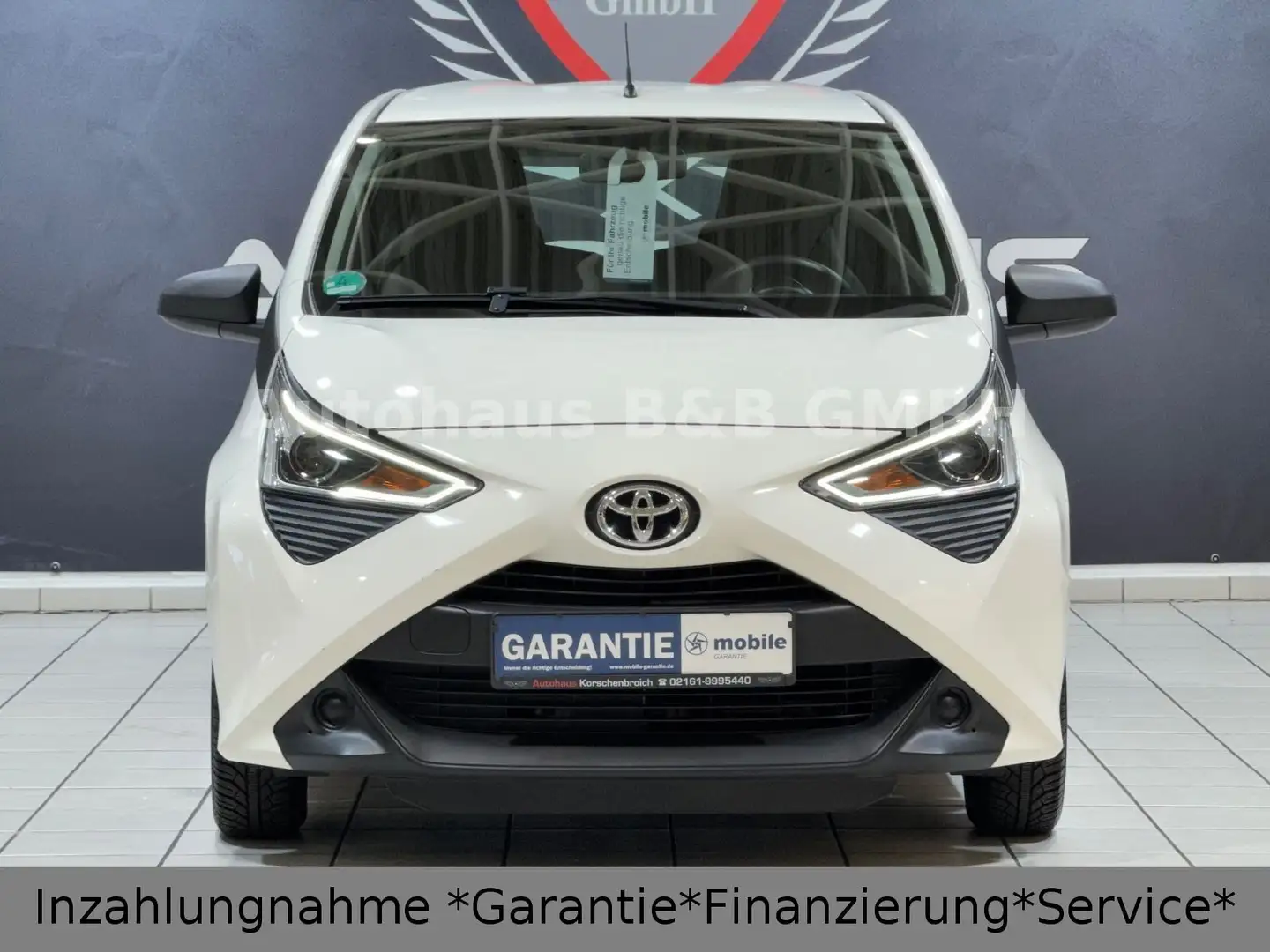 Toyota Aygo AYGO*1.Hand*Klima*Scheckheft*Freisprech* Weiß - 2