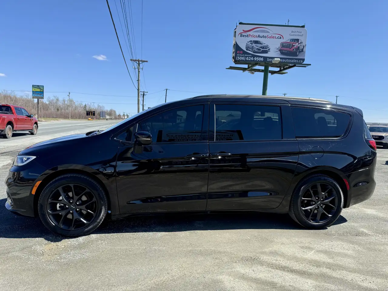 Chrysler Pacifica снимка Chrysler Pacifica