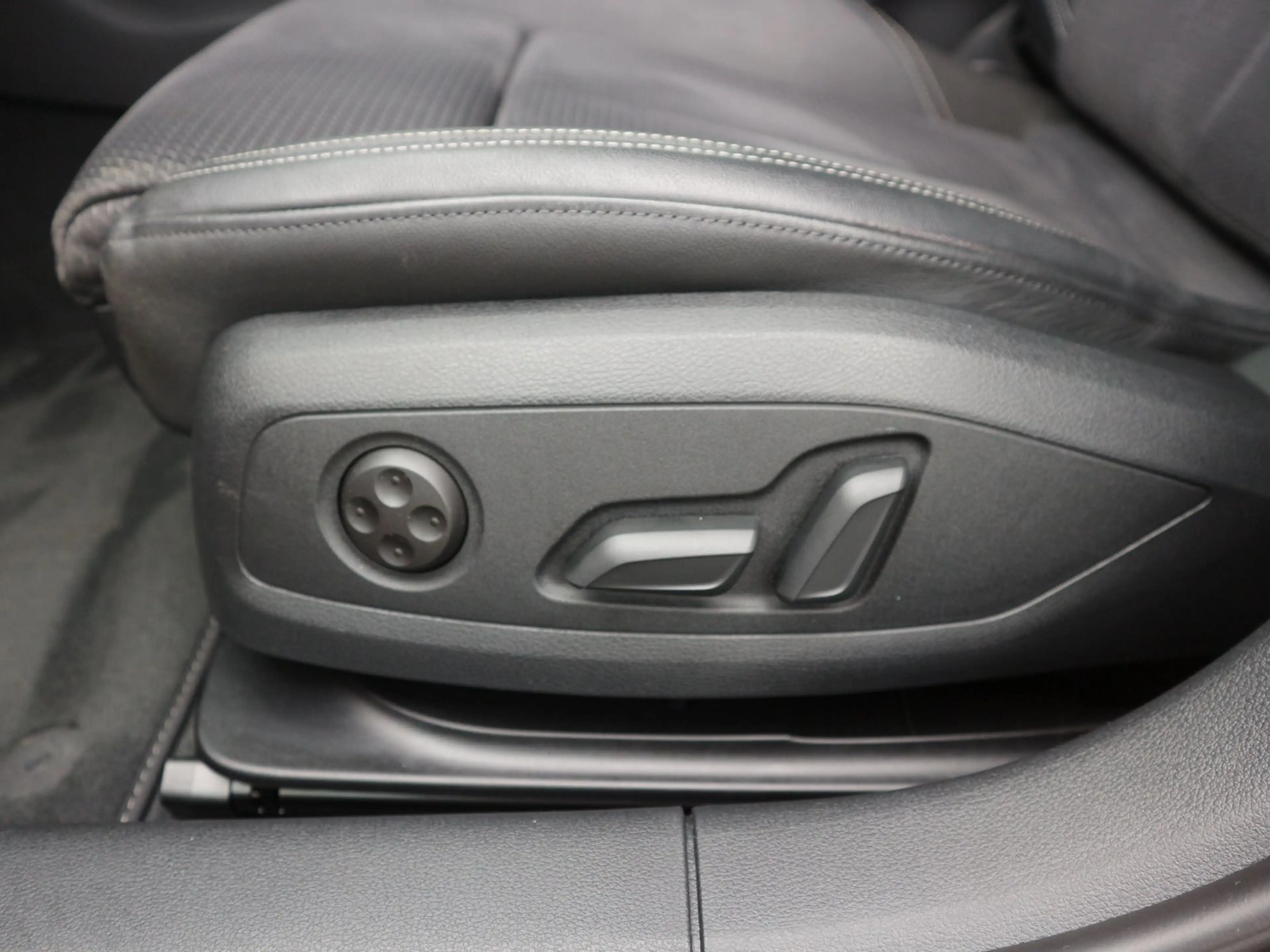 Audi S4 quattro MATRIX*RFK*HUD*NAVI — photo 11