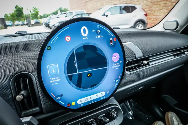 Mini Cooper Cooper view 18