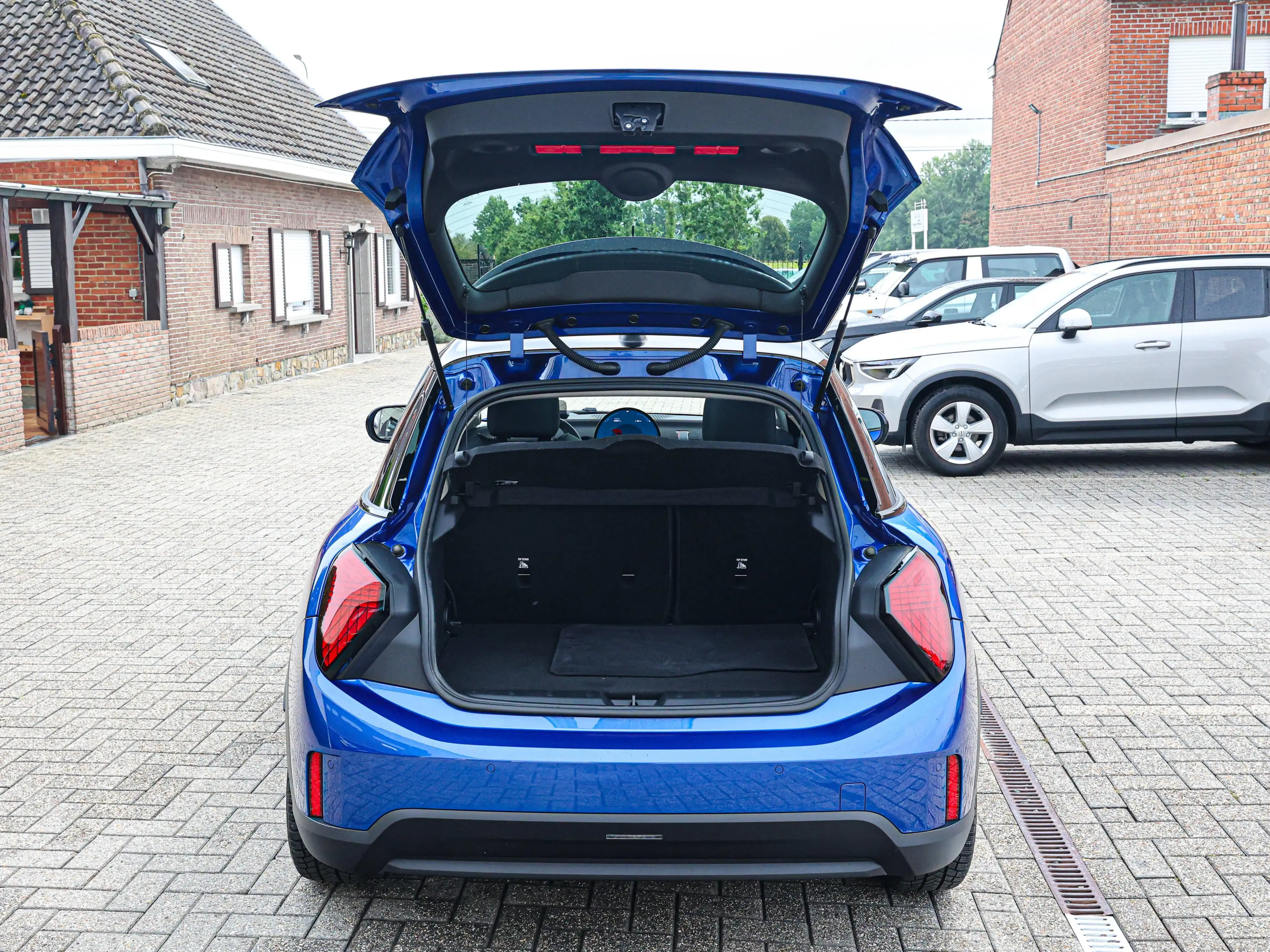 MINI Cooper S TRIM-UITVOERING*PANORAMISCH-DAK*HARMAN/KARDON*360°CAMERA*STUUR+ZETELVERWARMING* — photo 27