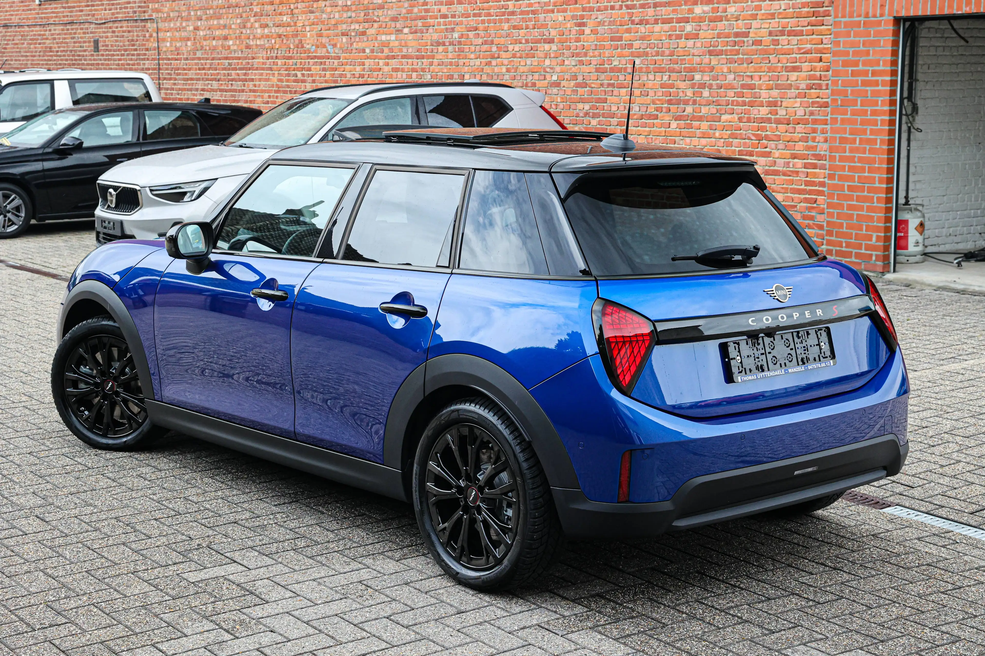 MINI Cooper S TRIM-UITVOERING*PANORAMISCH-DAK*HARMAN/KARDON*360°CAMERA*STUUR+ZETELVERWARMING* — photo 7