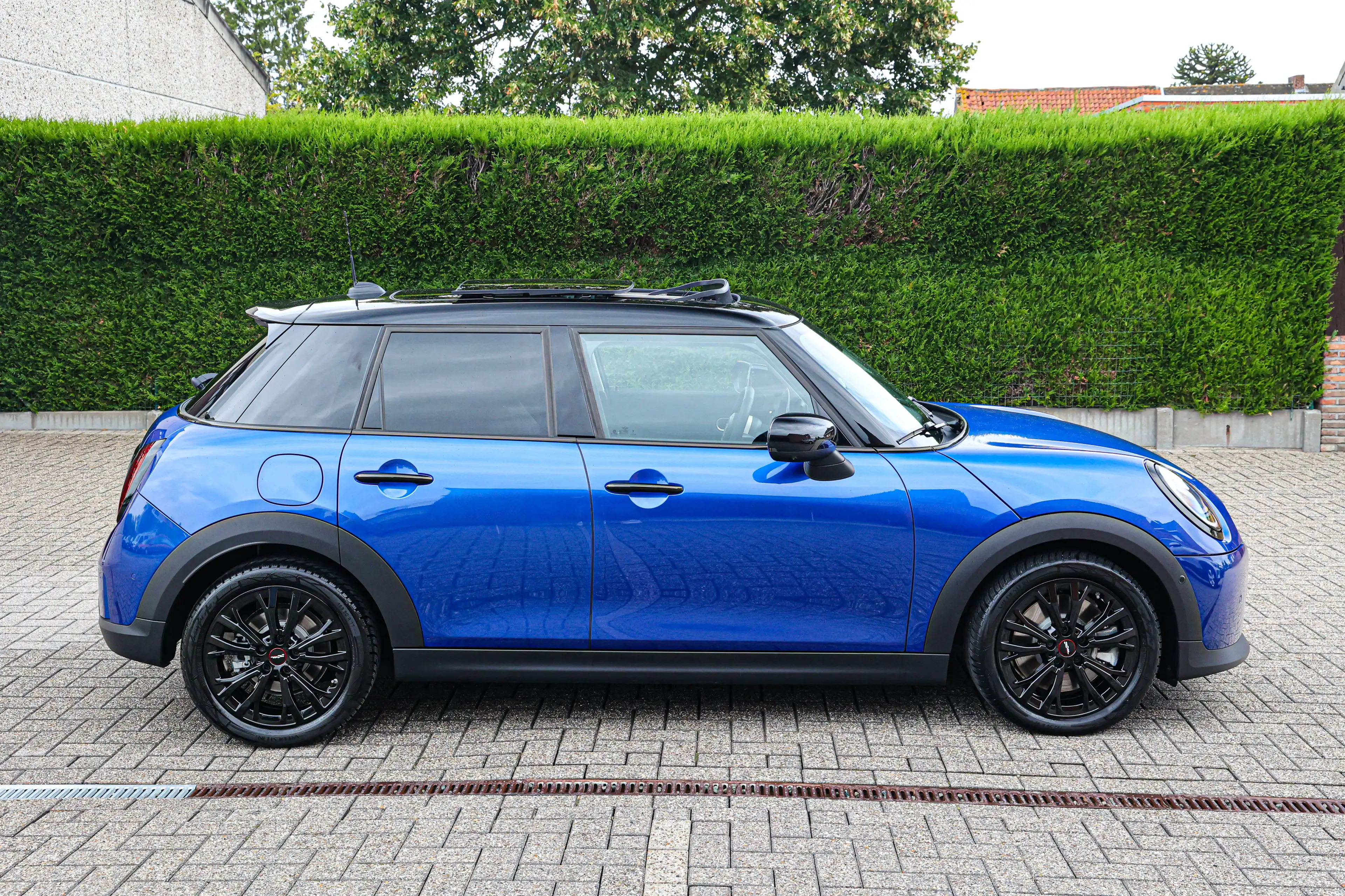MINI Cooper S TRIM-UITVOERING*PANORAMISCH-DAK*HARMAN/KARDON*360°CAMERA*STUUR+ZETELVERWARMING* — photo 4
