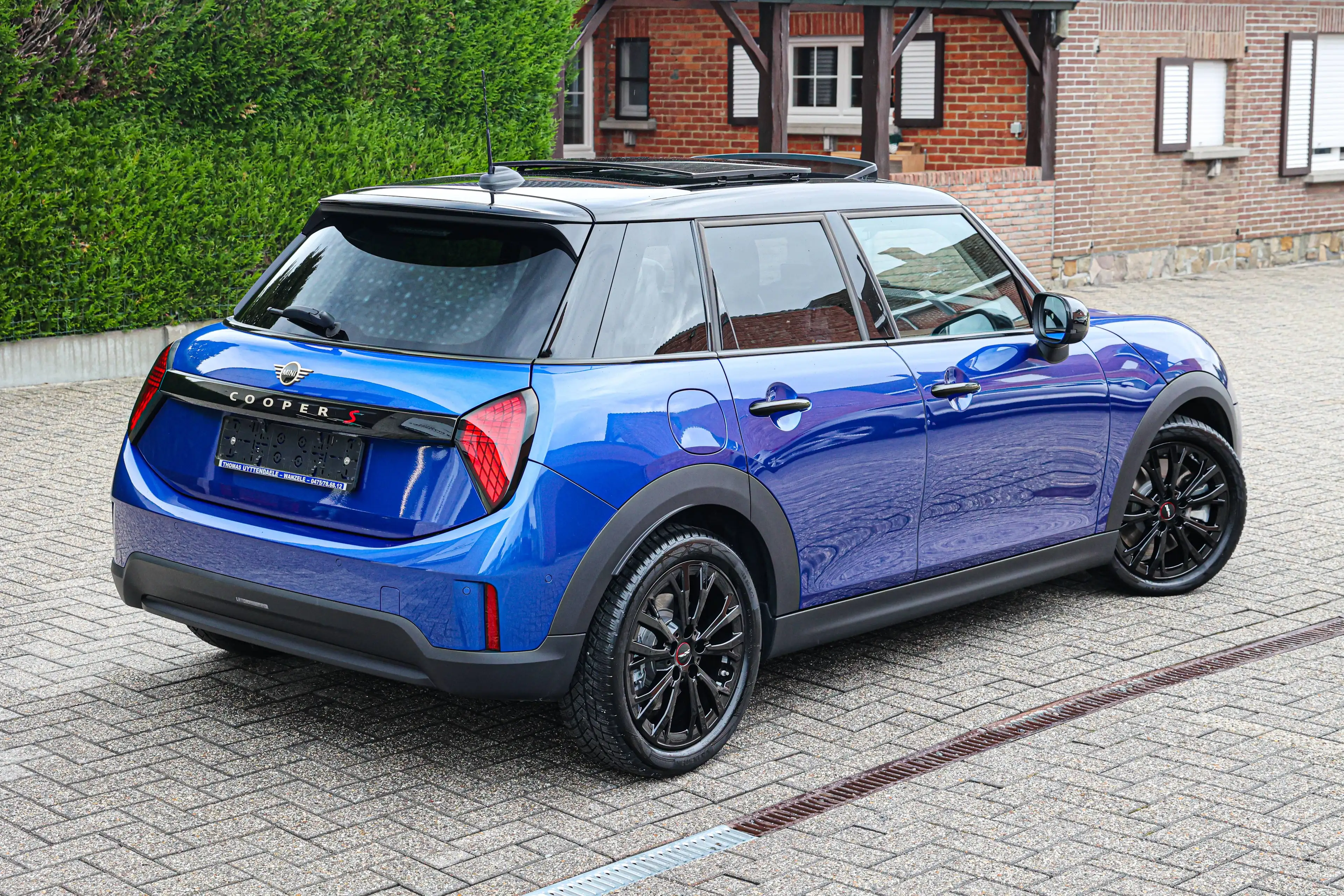 MINI Cooper S TRIM-UITVOERING*PANORAMISCH-DAK*HARMAN/KARDON*360°CAMERA*STUUR+ZETELVERWARMING* — photo 5