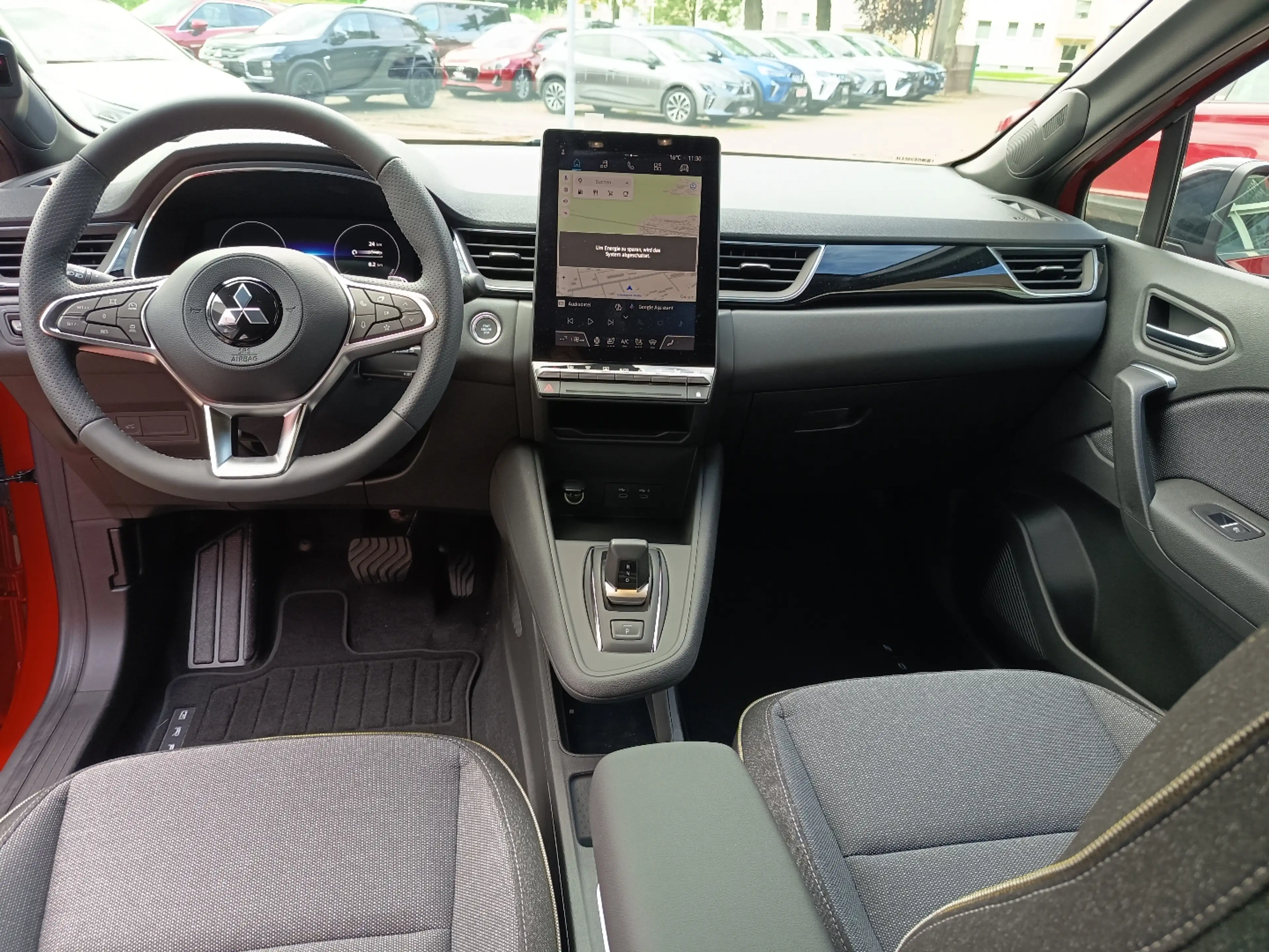 Mitsubishi Grandis Intro Edition 1.3 T-Benziner 7-DCT — photo 12