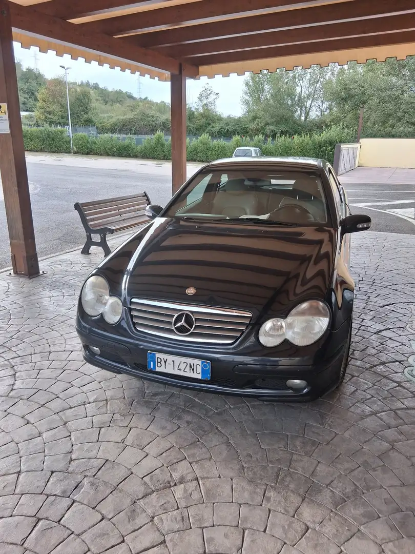 Mercedes-Benz 220 CDI - 1