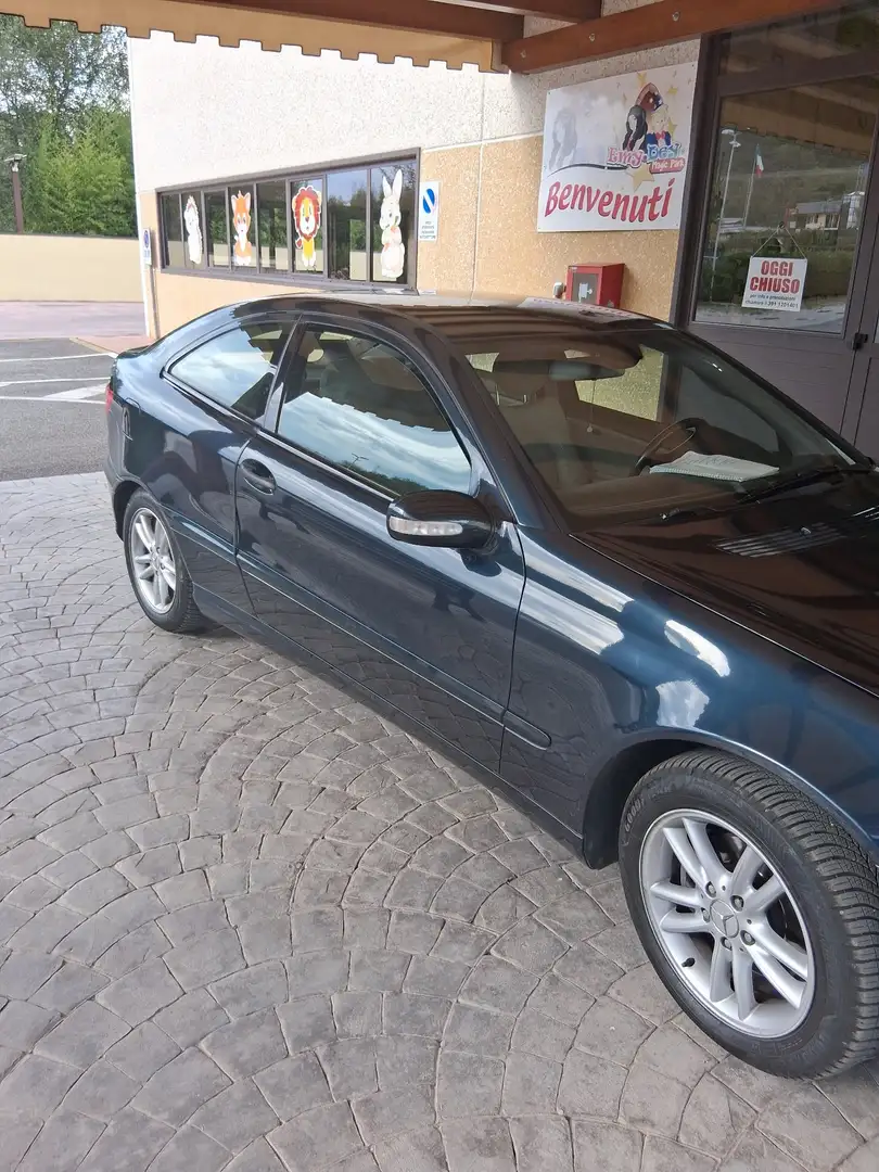 Mercedes-Benz 220 CDI - 2