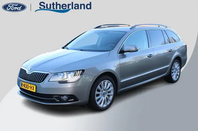Skoda Superb Combi 1.4 TSI Ambition Business | Trekhaak | 17 IN
