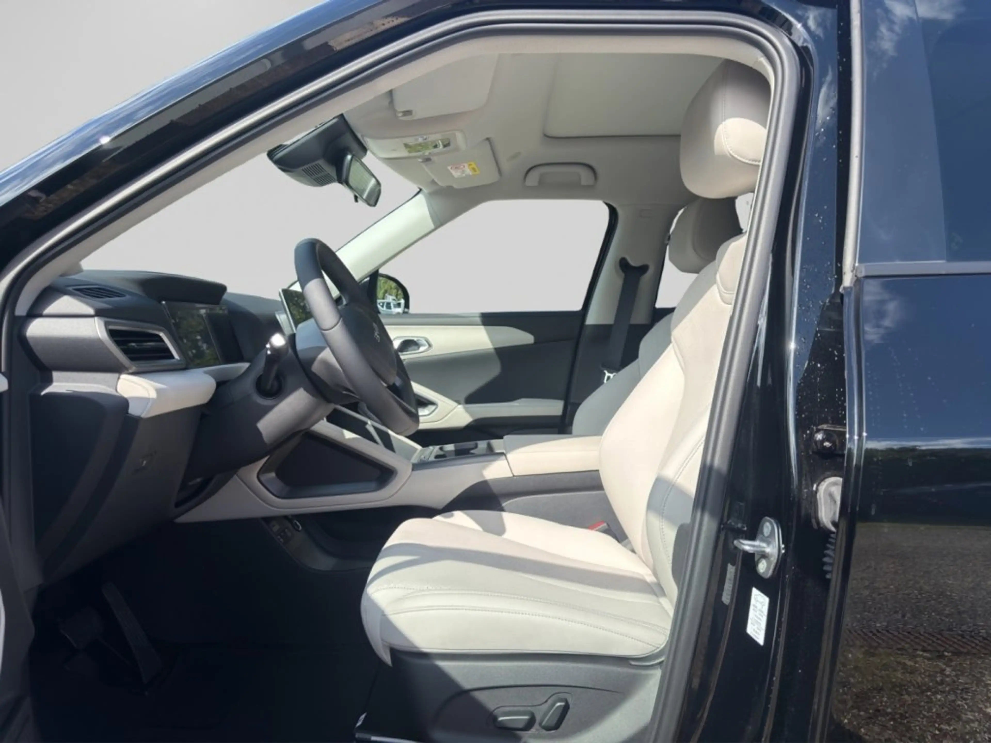 BYD Atto 2 DM-i Boost — photo 7