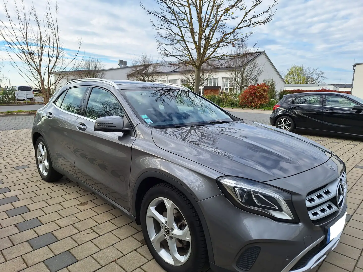 Mercedes-Benz GLA 200 URBAN Gris - 2