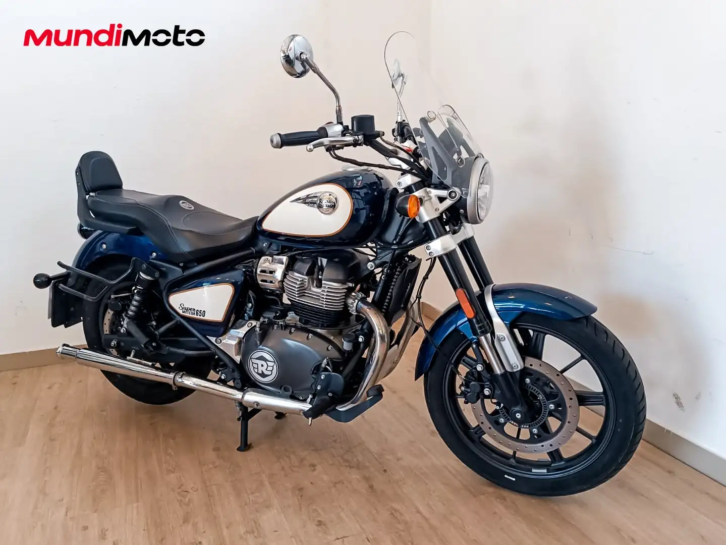 Royal Enfield Super Meteor 650 - 2
