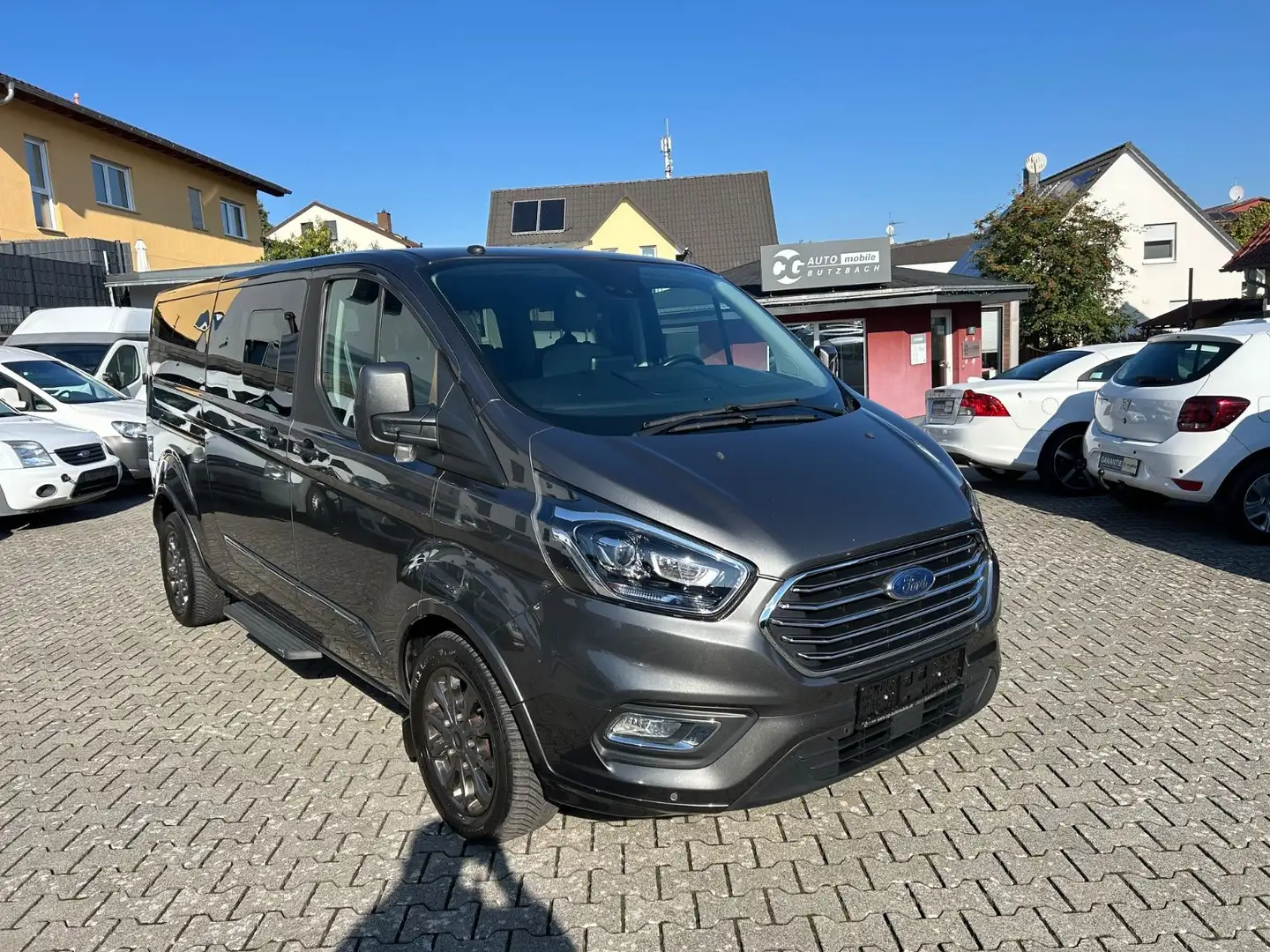 Ford Transit /Tourneo Custom 310 L2 Tourneo Titanium Grau - 2