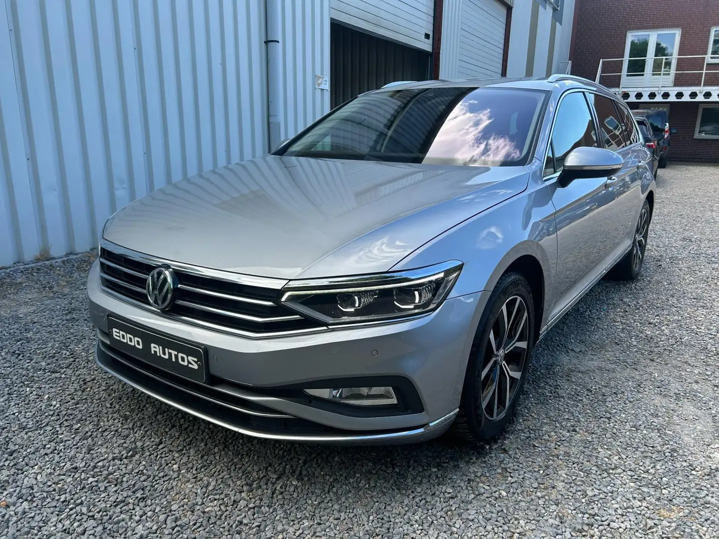 Volkswagen Passat Variant 1.6 TDI Highline Leer Matrix Massag BTW Gris - 2