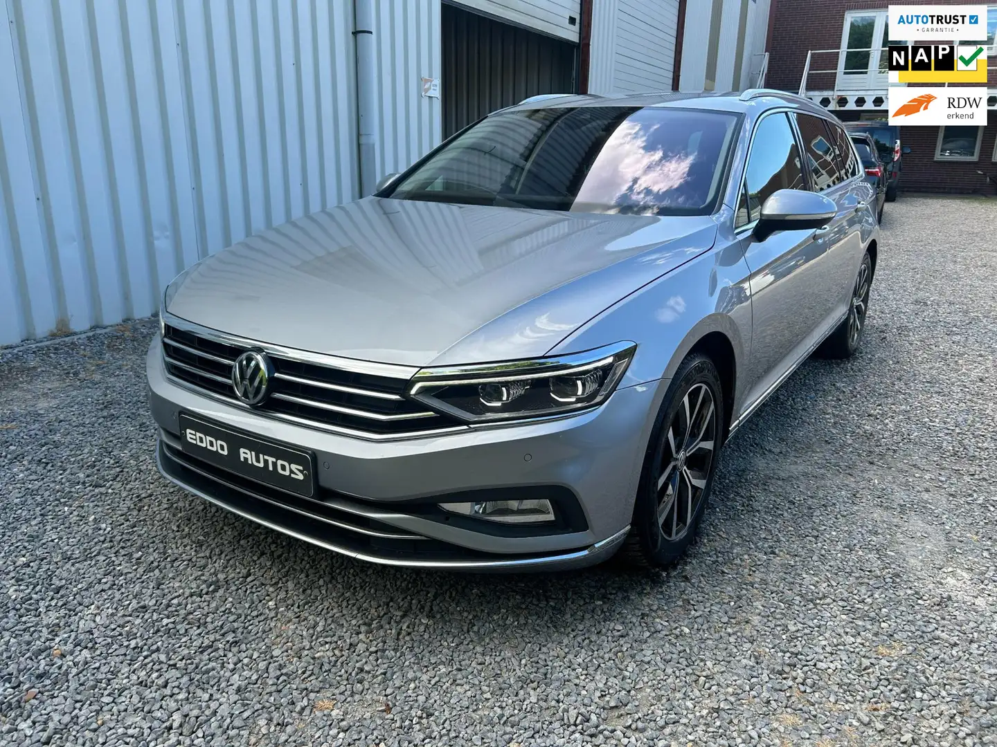 Volkswagen Passat Variant 1.6 TDI Highline Leer Matrix Massag BTW Gris - 1