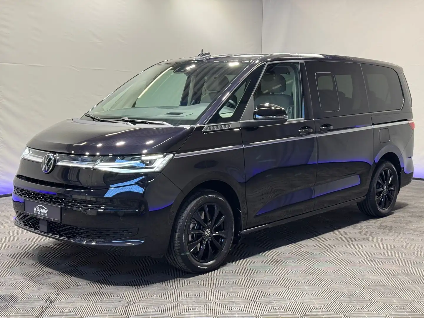 Volkswagen T7 Multivan T7 Multivan Style 2.0 TDI DSG Lang | MATRIX NAVI Schwarz - 2