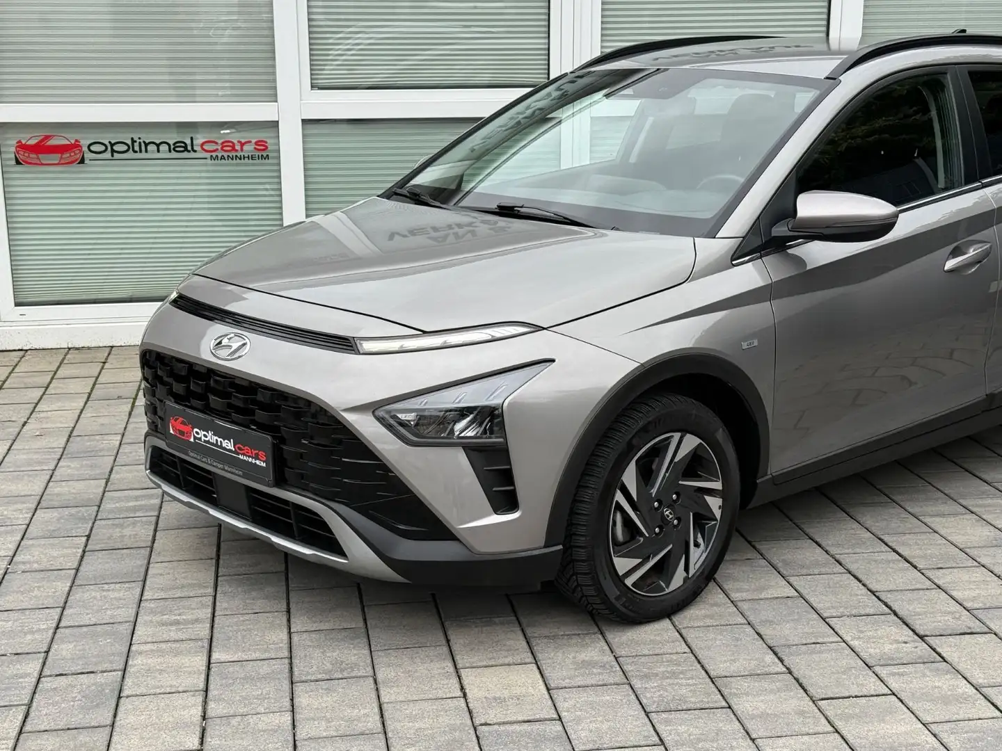 Hyundai BAYON Trend Mild-Hybrid 2WD/KAMERA/LED/NAVI/MFL Grau - 2