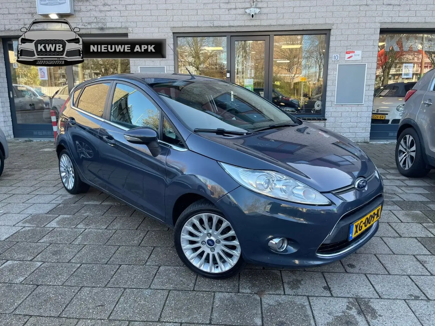 Ford Fiesta 1.4 Titanium 5Drs Clima Trekhaak PDC Blau - 1