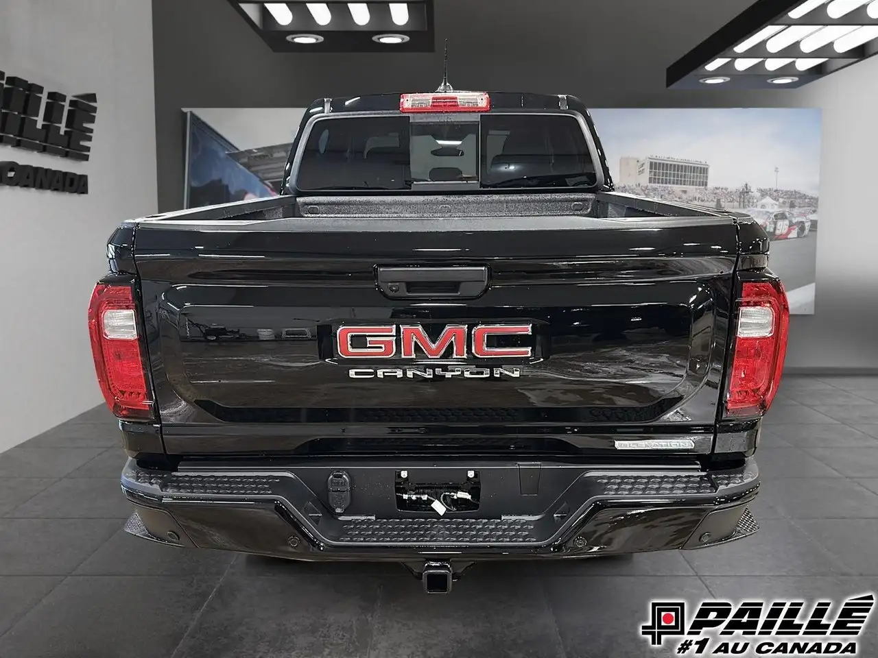 GMC Canyon снимка GMC Canyon