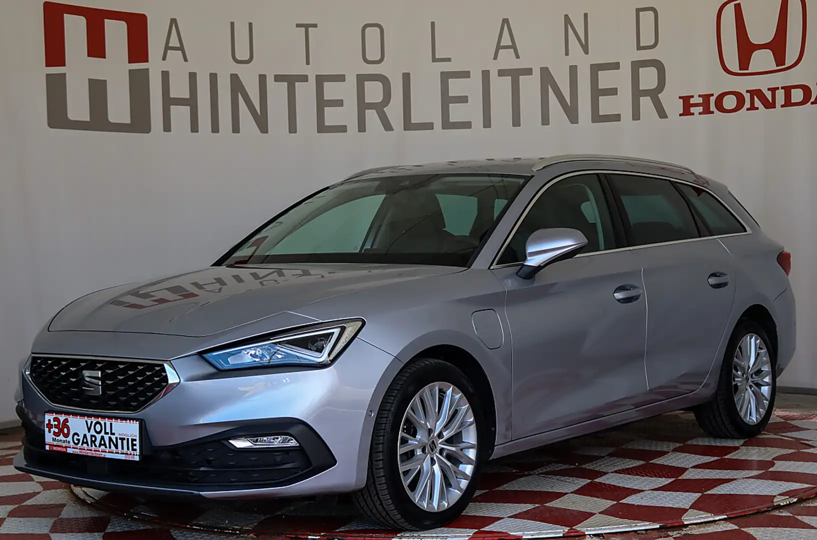 SEAT Leon SP Xcellence eHybrid 204 DSG / ACC / WINTER-PAK... Grau - 1