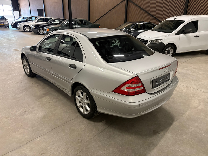 Mercedes-Benz C 180 K. Classic Automaat Airco 2e Eig. — photo 9