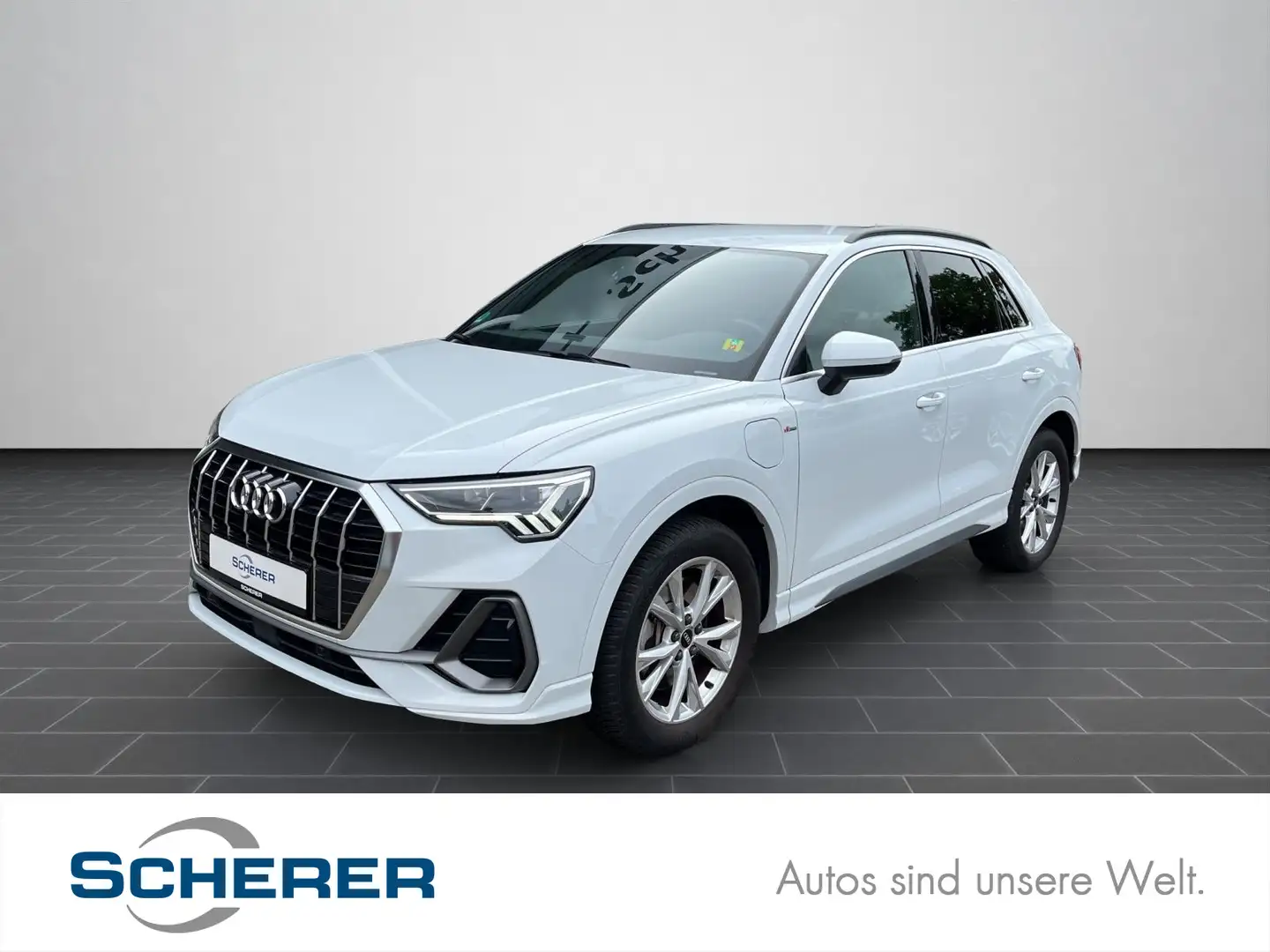 Audi Q3 S line 45 TFSI S tronic Navi/AHK/RFK Weiß - 1