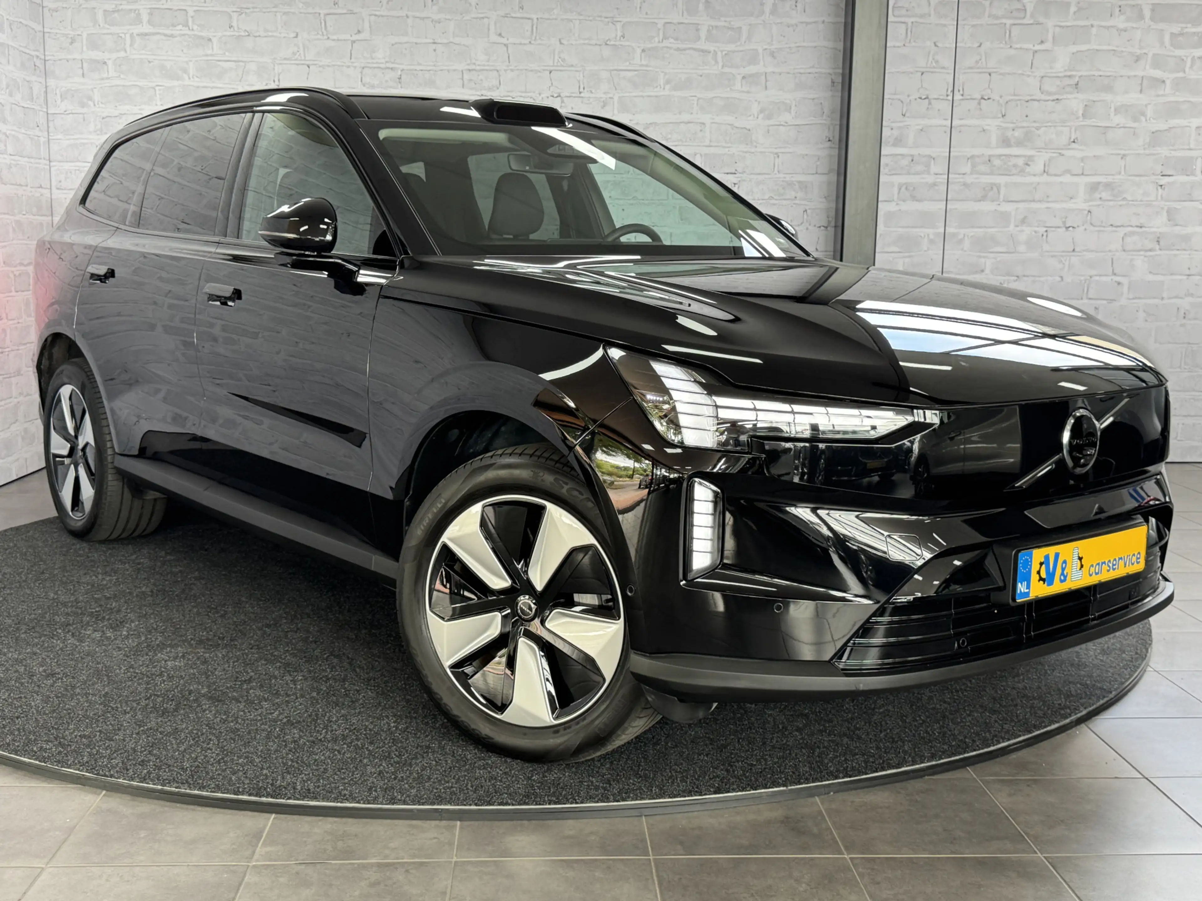Volvo EX90 Single Motor Core 7p 104 kWh Pano ACC