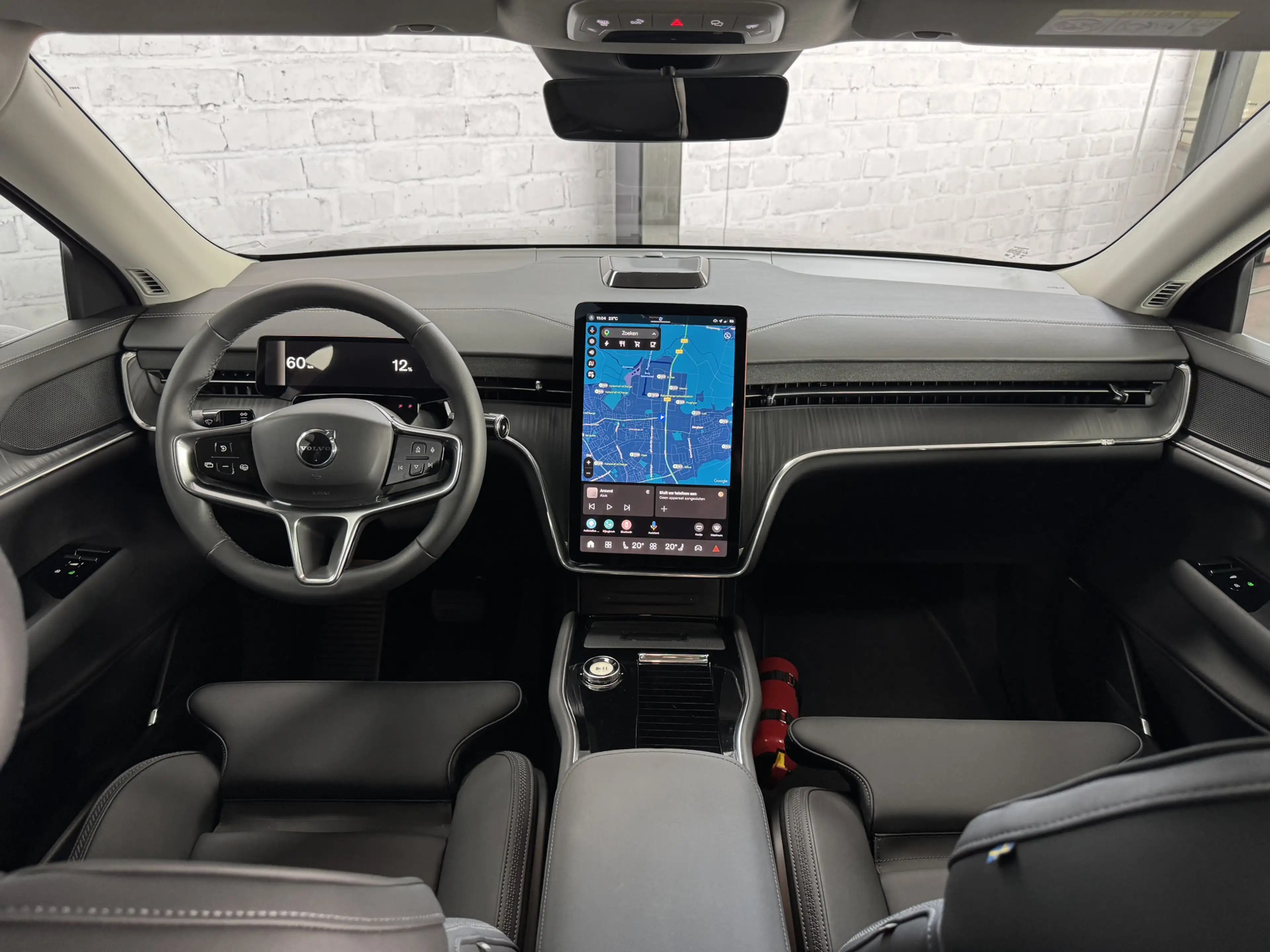 Volvo EX90 Single Motor Core 7p 104 kWh Pano ACC — photo 3