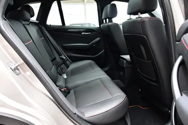 BMW X1 view 14