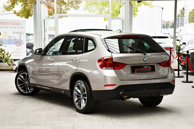 BMW X1 view 4