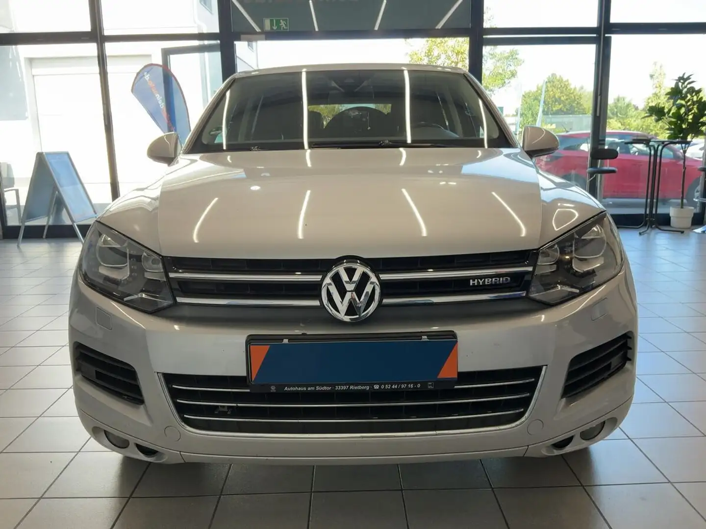 Volkswagen Touareg Touareg 3.0 TSI Tiptronic Hybrid Argento - 2