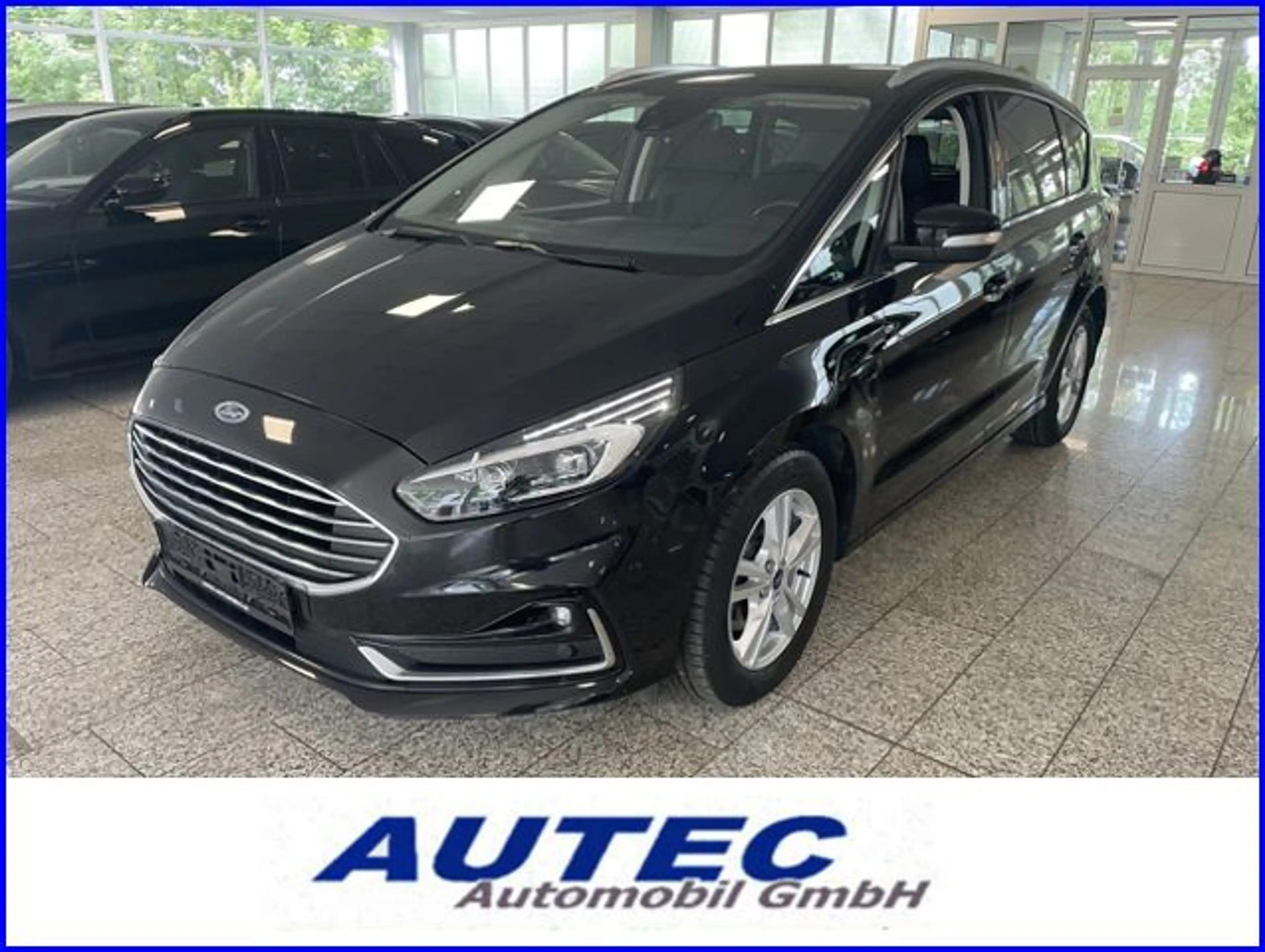 Ford S-Max Titanium 2.0 TDCI AHK+KAMERA+SPURHALTE+LED