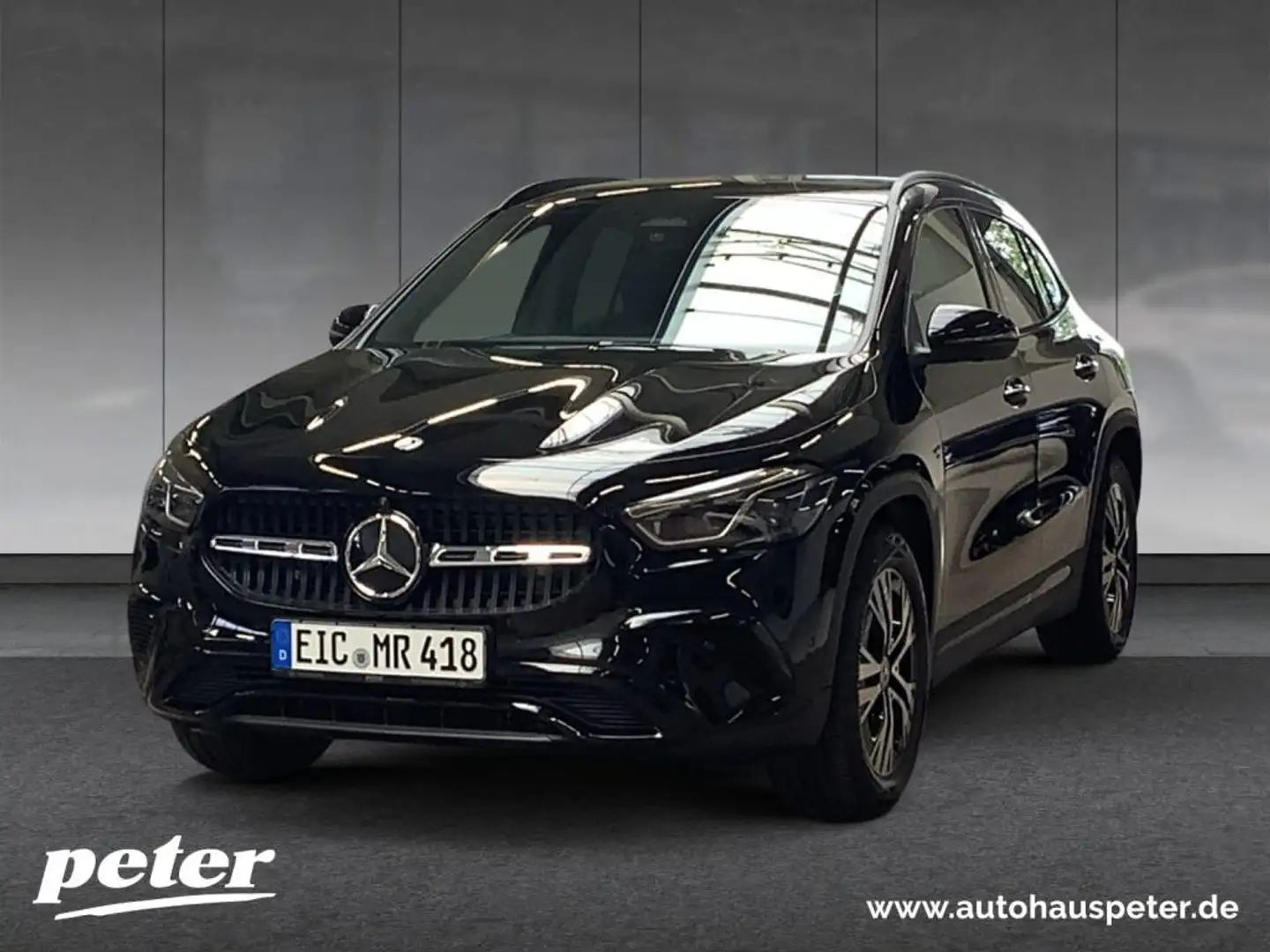Mercedes-Benz GLA 200 PROGRESSIVE+NIGHT+18"+MULTIBEAM+KEYLESS Schwarz - 2