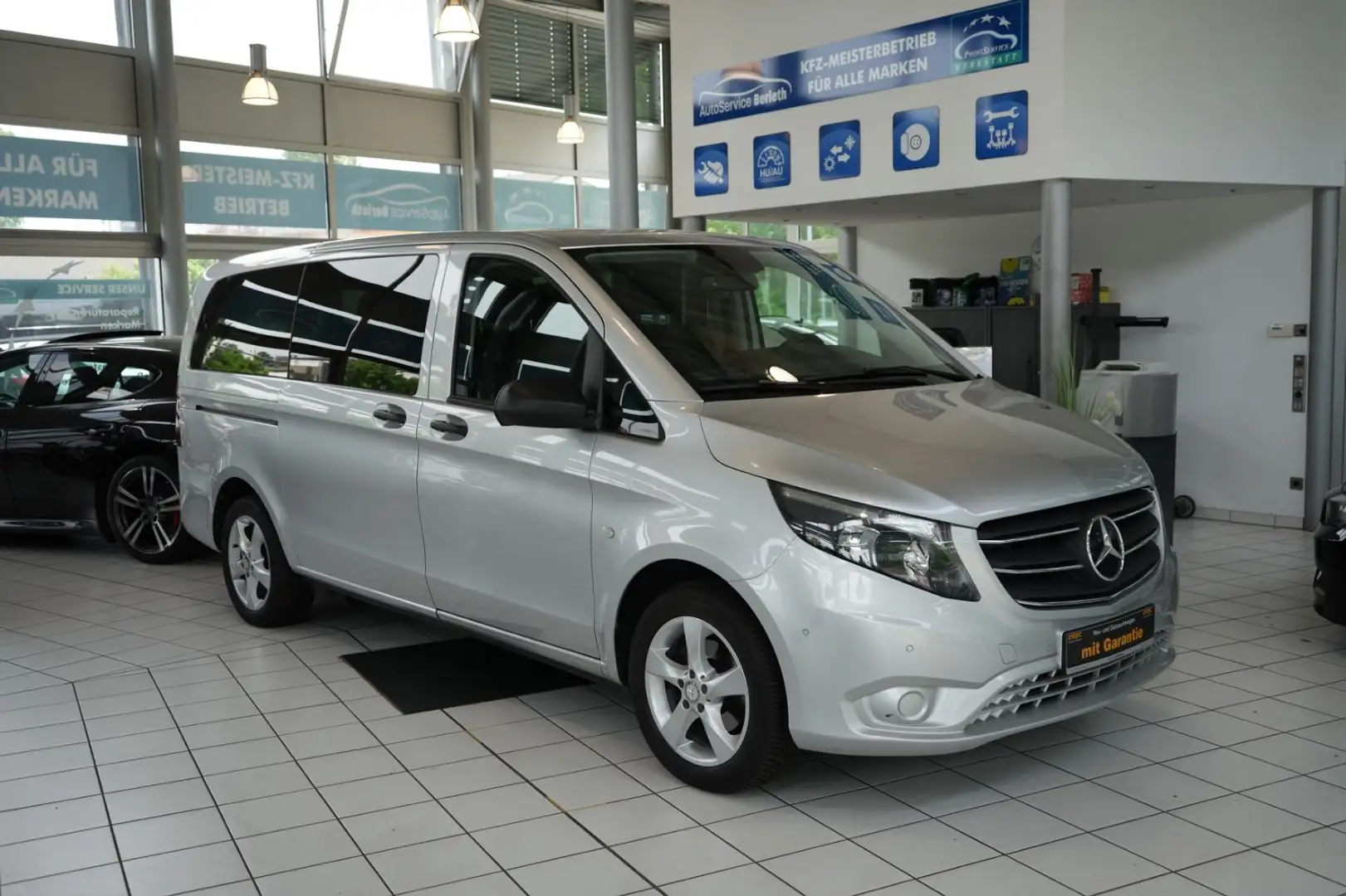 Mercedes-Benz Vito Tourer 116 CDI Edition lang *8-Si.*PDC+Kam. Silber - 1