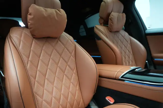 Mercedes-Benz S-Class view 9