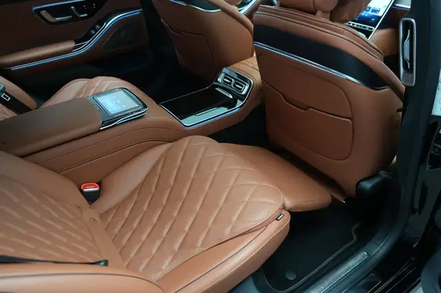 Mercedes-Benz S-Class view 13