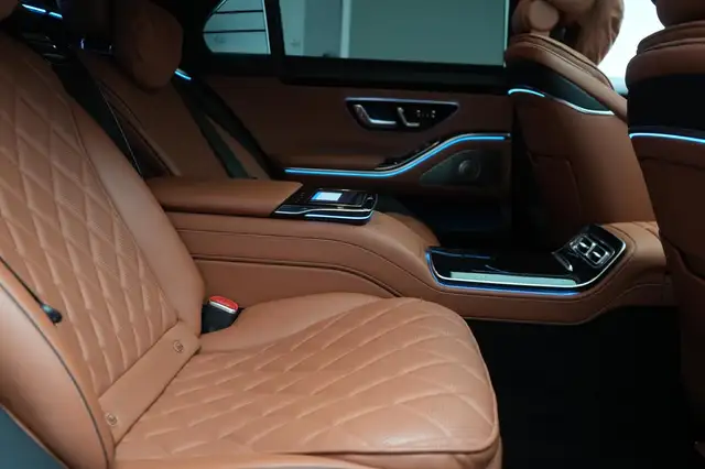 Mercedes-Benz S-Class view 12