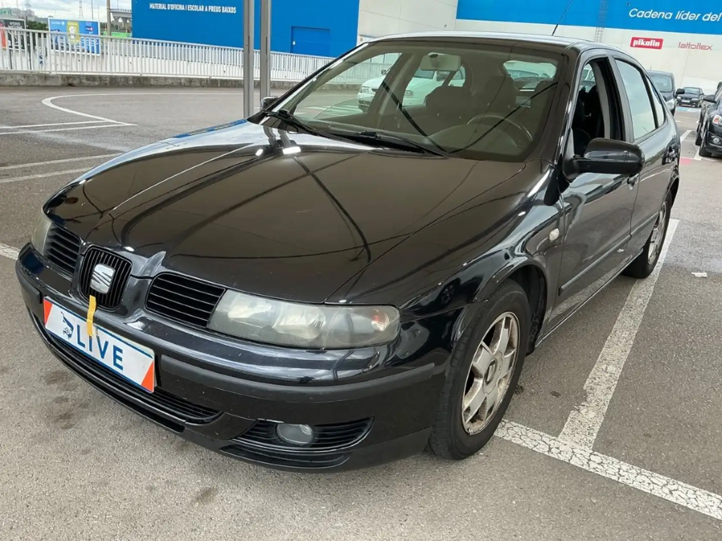 SEAT Leon 1.9TDI Sport Negro - 1