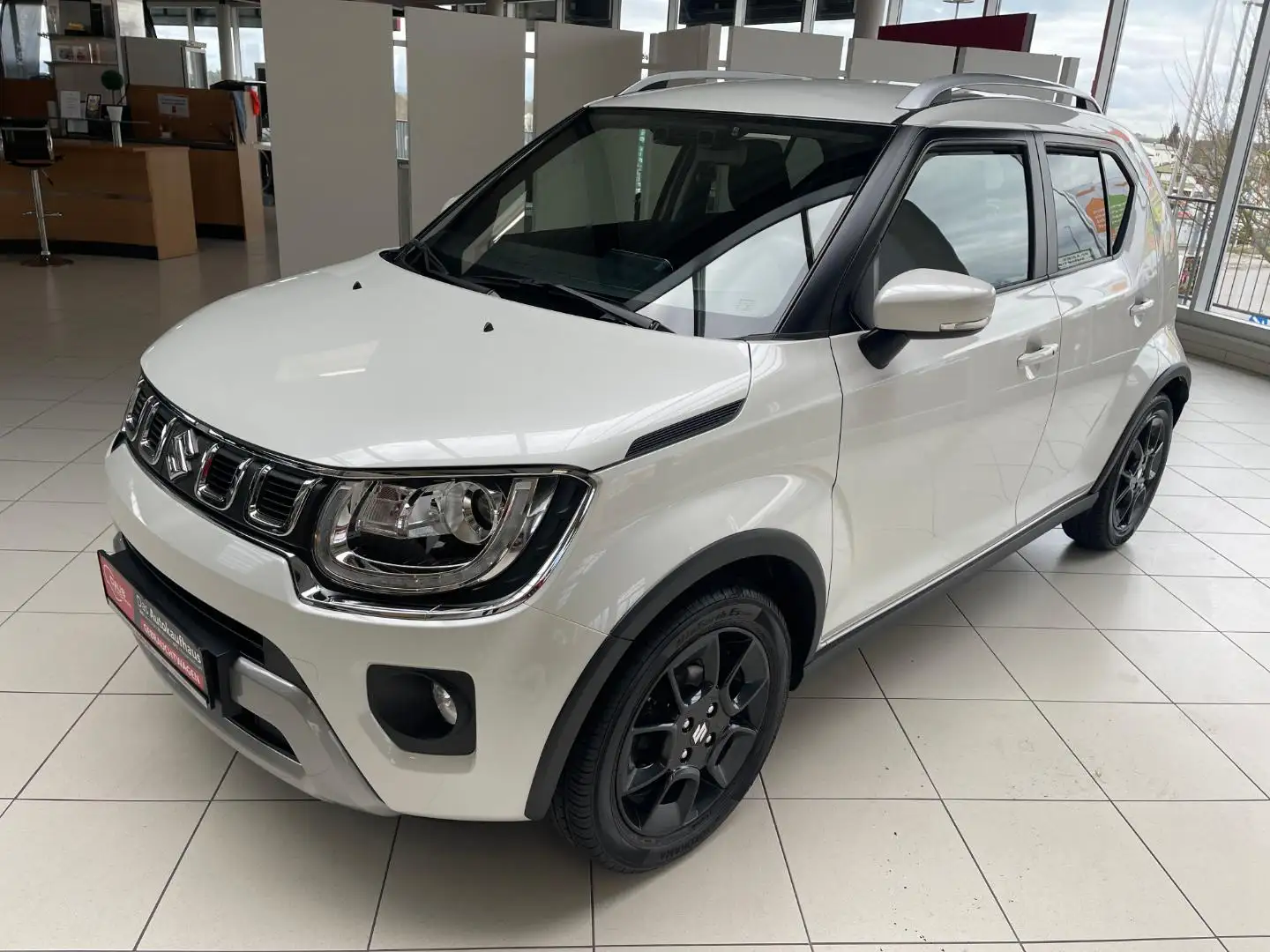 Suzuki Ignis 1.2 Comfort+ 4x4+Navi+Alu+Kamera+LED+uvm White - 1