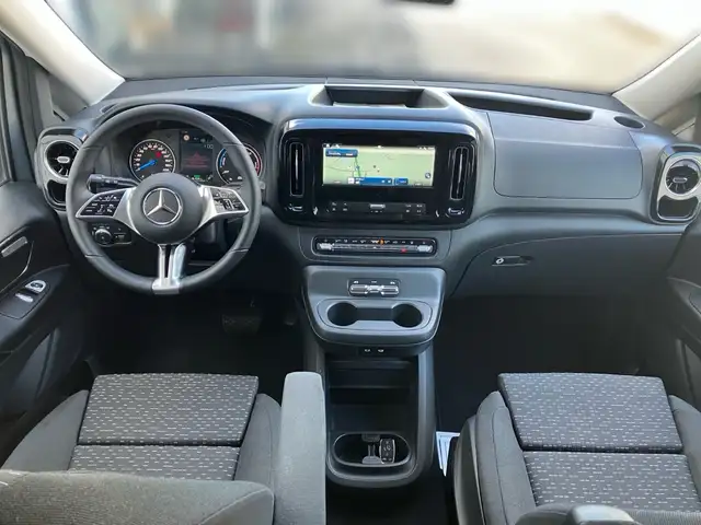 Mercedes-Benz eVito e 129 Tourer PRO Lang Navi Distr MBUX LED Ansicht 11