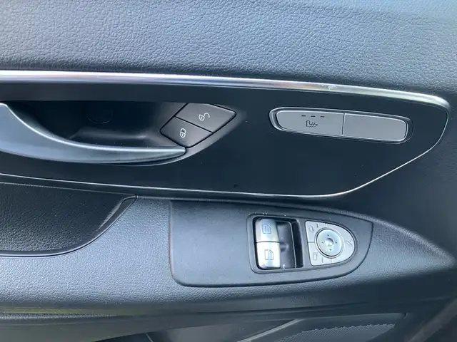 Mercedes-Benz eVito e 129 Tourer PRO Lang Navi Distr MBUX LED Ansicht 15